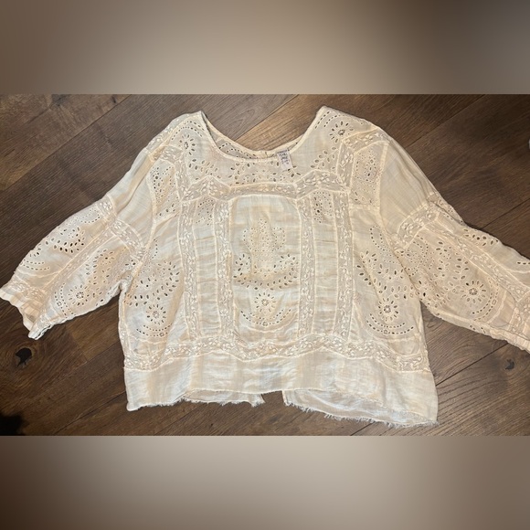 Magnolia Pearl Eyelet Rafaella Top 1417 Moonlight
 NWT - Picture 2 of 8